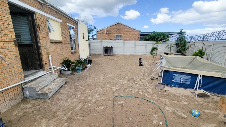 3 Bedroom Property for Sale in Silversands Western Cape